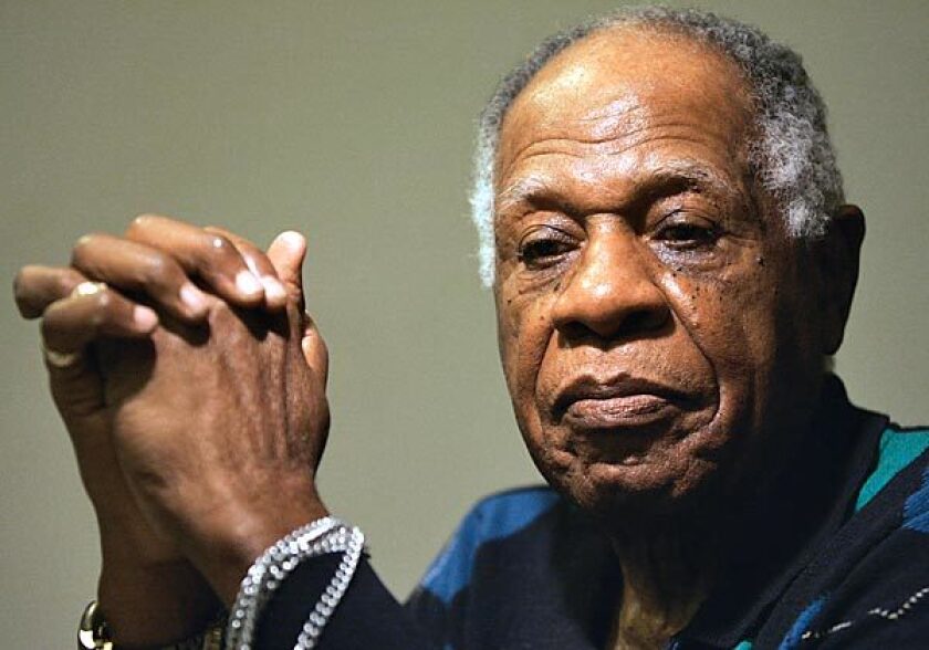 Robert Searcy died of colon cancer at 88.